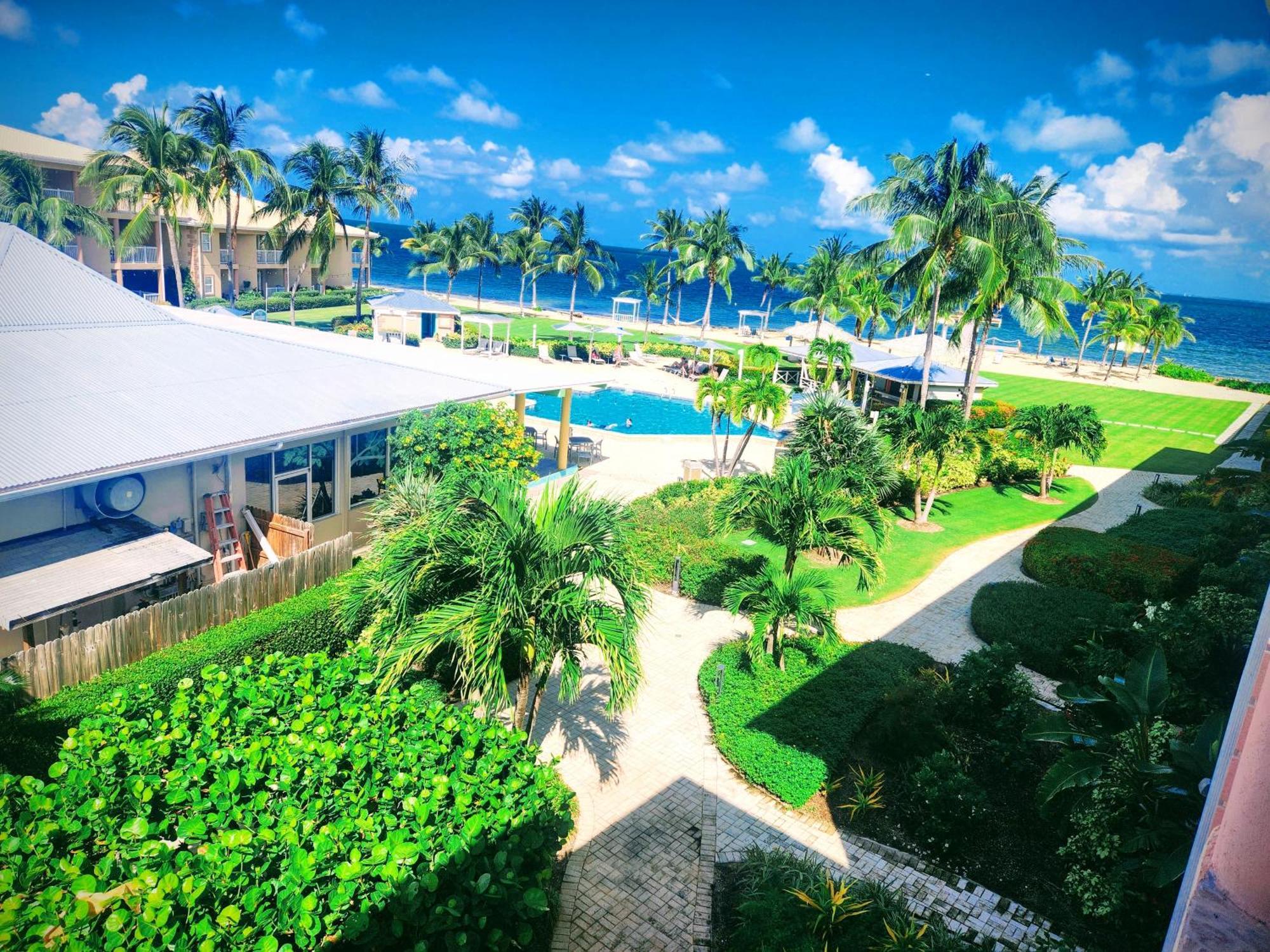 The Grand Caymanian Resort George Town Exterior photo